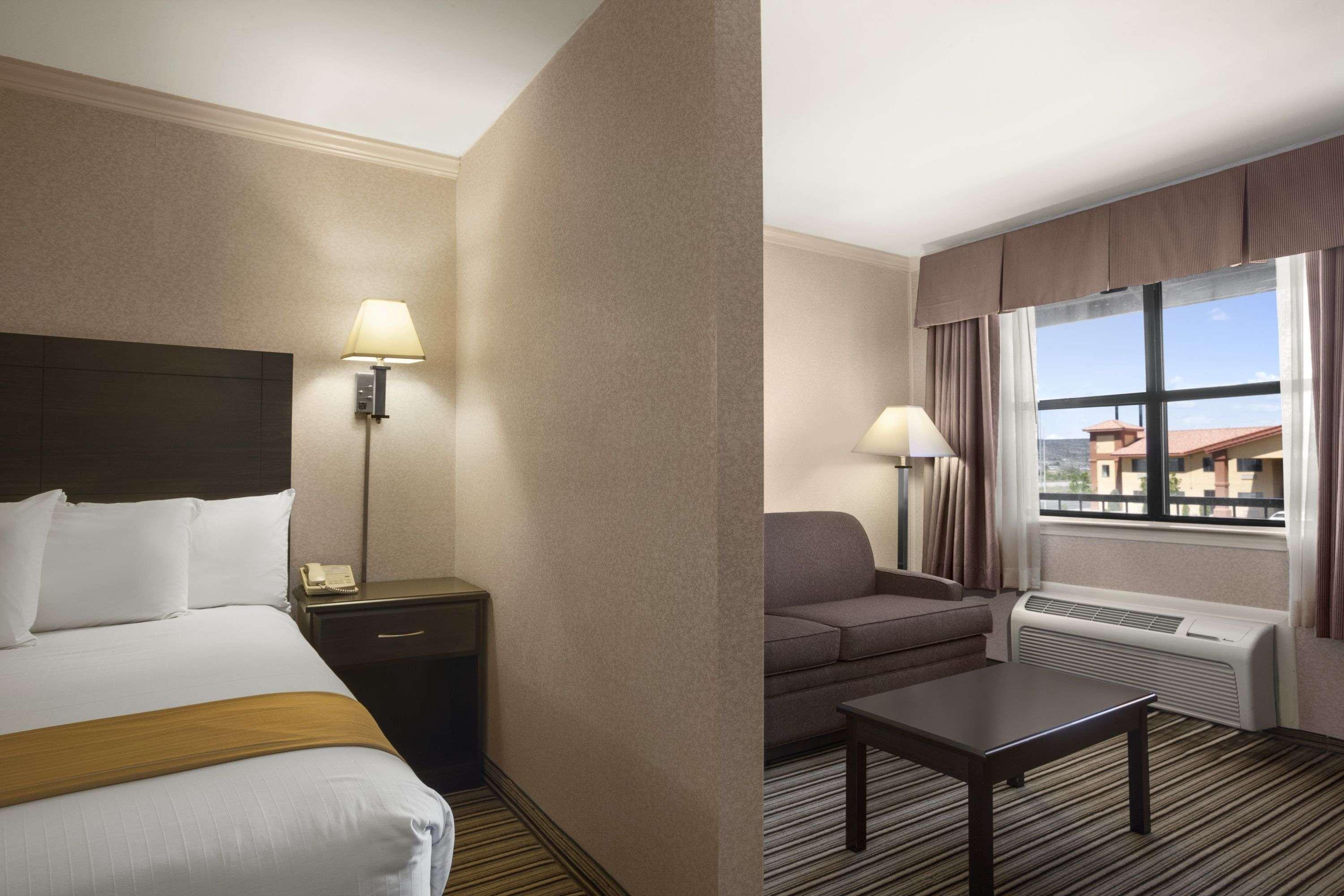 Days Inn By Wyndham Grants Exterior foto
